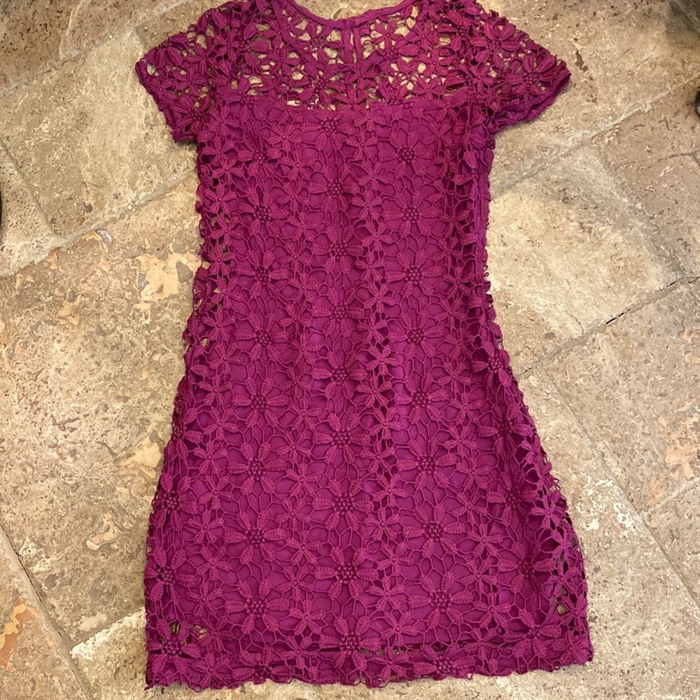 Hollister size 0 lace fully lined dress